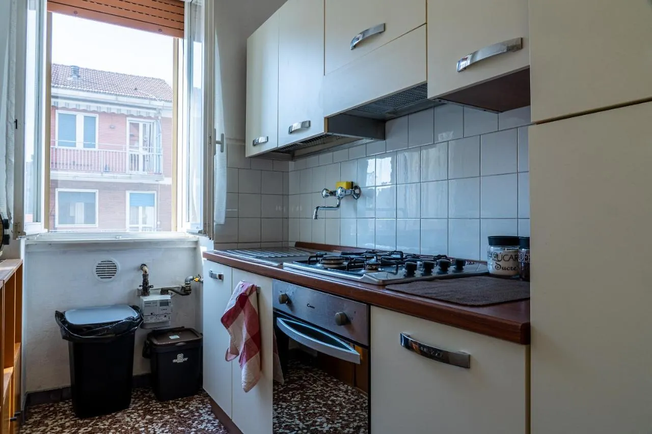 San Donato -M3,Linate Airport,Duomo,Policlinico,Wi-Fi Apartment San Donato Milanese 0*,  Italy